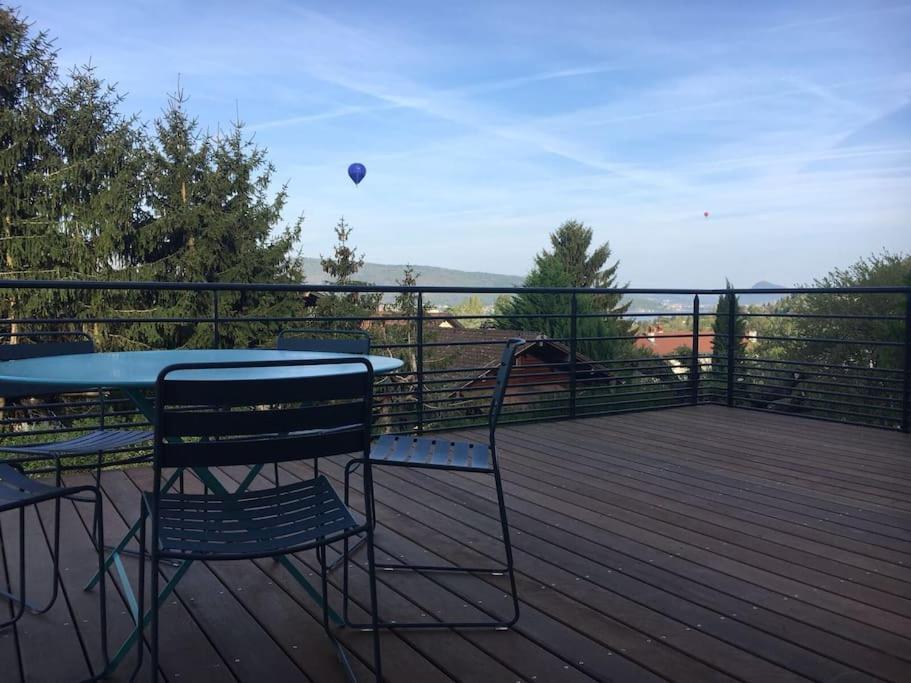 Maison De Vacances 220M2 Vue Lac Et Chateau Menthon-Saint-Bernard Esterno foto